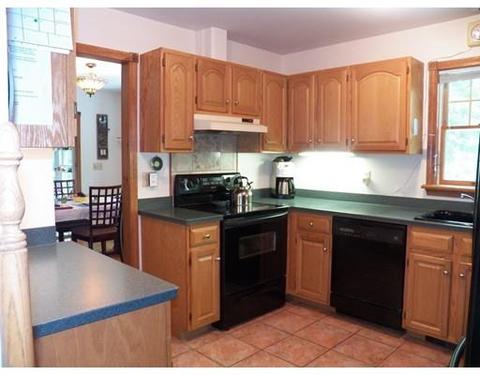 481 Pomfret St, Brooklyn, CT 06234 photo 3