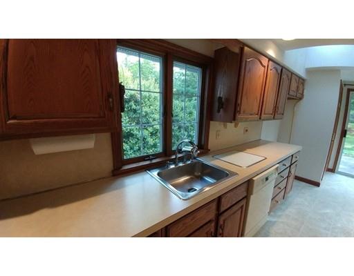 36 Dunbar Rd, Reading, MA 01867 photo 9