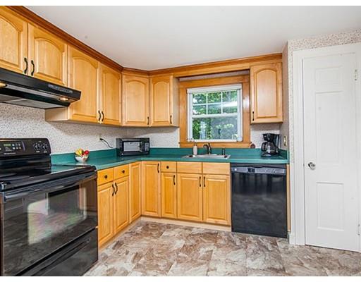 49 Myrtle Ave, Wakefield, MA 01880 photo 4