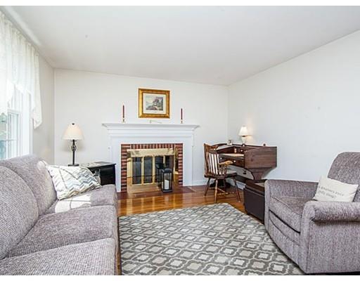 49 Myrtle Ave, Wakefield, MA 01880 photo 11