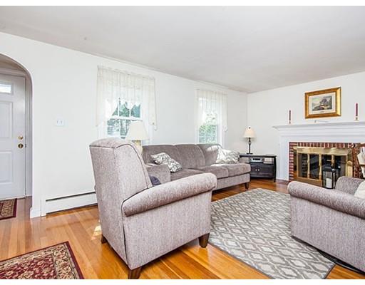 49 Myrtle Ave, Wakefield, MA 01880 photo 12