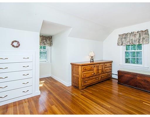 49 Myrtle Ave, Wakefield, MA 01880 photo 16
