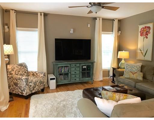 31 Paddock Dr, Plainville, MA 02762 photo 5