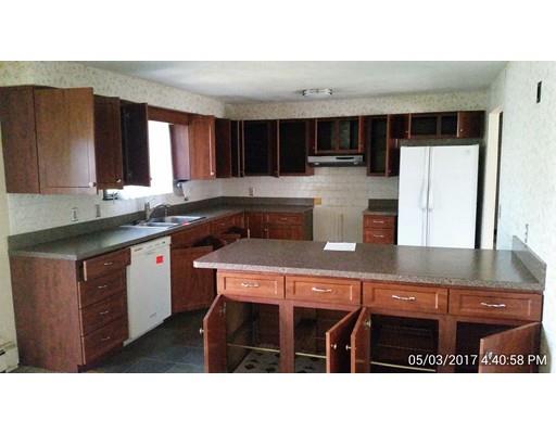 100 Eaton St, Fall River, MA 02723 photo 5