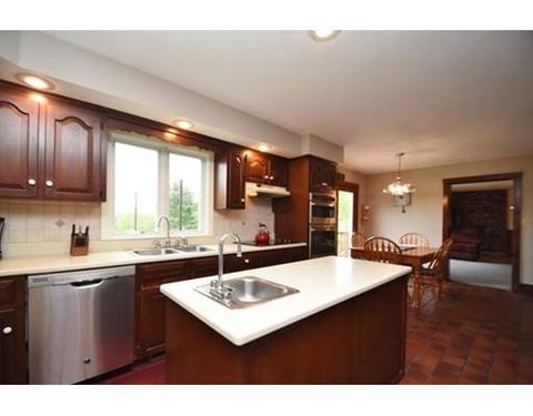 5 Waters Rd, Sutton, MA 01590 photo 2