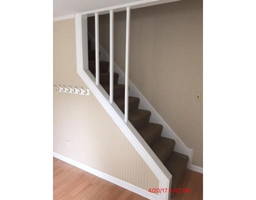 8 Hillside Ave, Webster, MA 01570 photo 5