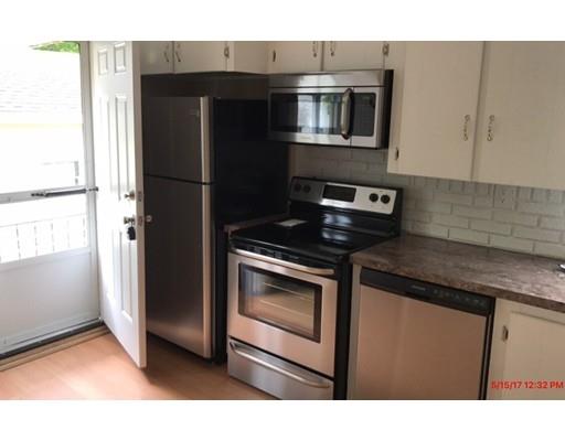 8 Hillside Ave, Webster, MA 01570 photo 3
