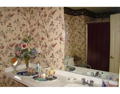 1 Dickenson Ct #E, Pocasset, MA 02559 photo 17
