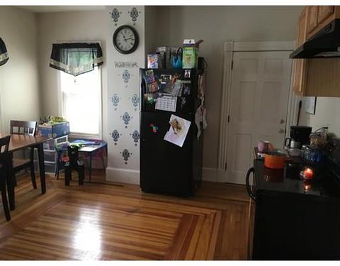 29 Academy St, Chicopee, MA 01013 photo 5