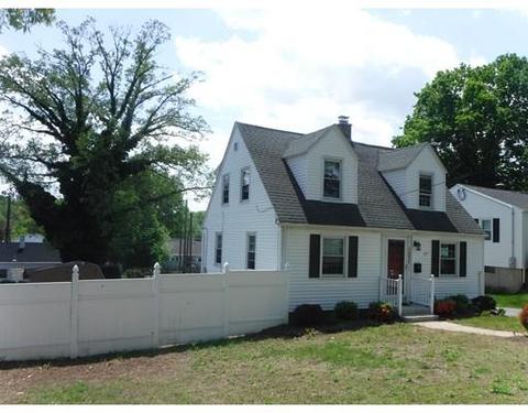 1337 Sumner Ave, Springfield, MA 01118 photo 3