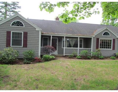 333 Arcadia Blvd, Springfield, MA 01118 photo 1
