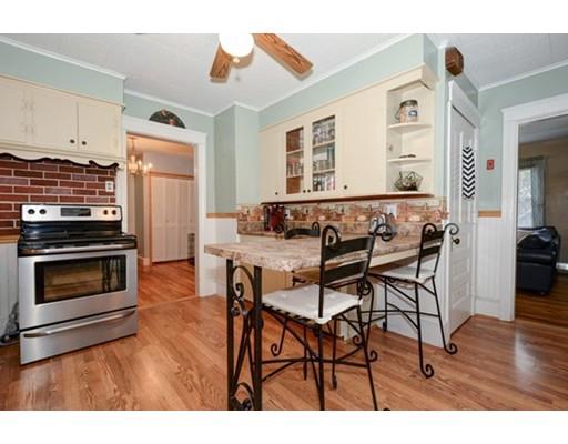 28 Drexel St, Worcester, MA 01602 photo 4