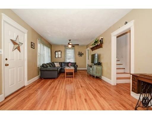 28 Drexel St, Worcester, MA 01602 photo 13