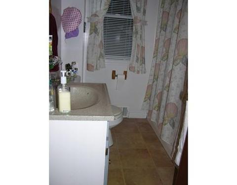 56 Cuff Ave, Springfield, MA 01104 photo 6