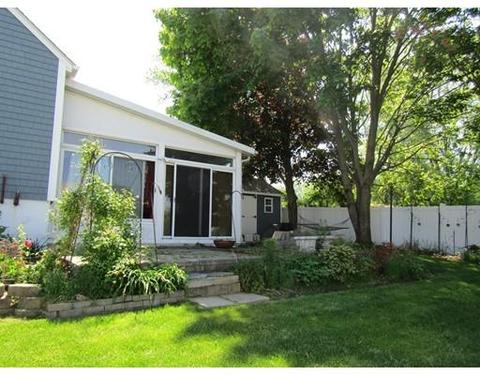 147 Woodman St, Fall River, MA 02724 photo 3