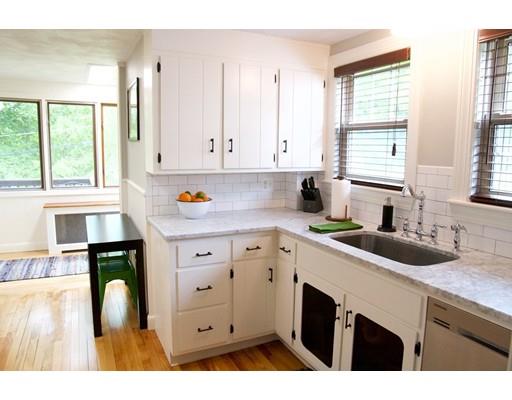 41 Havelock Rd, Worcester, MA 01602 photo 5