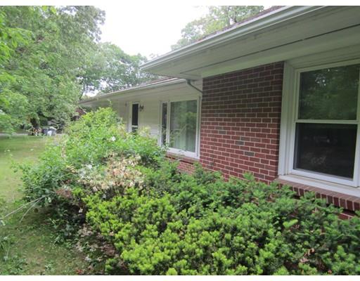 5 Eunice Dr, Longmeadow, MA 01106 photo 2