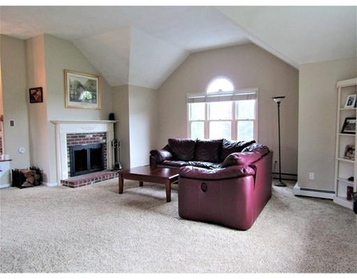 31 Florence Cir, Upton, MA 01568 photo 11