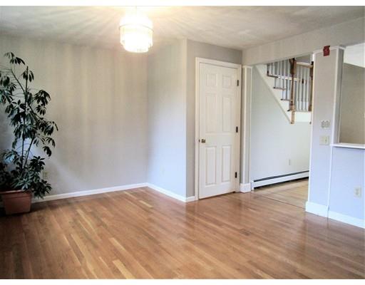 31 Florence Cir, Upton, MA 01568 photo 8