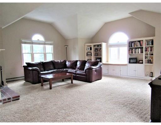 31 Florence Cir, Upton, MA 01568 photo 10
