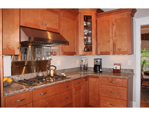 192 W River St, Upton, MA 01568 photo 6