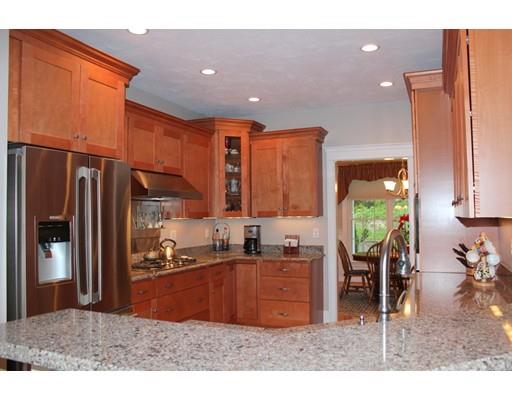 192 W River St, Upton, MA 01568 photo 5