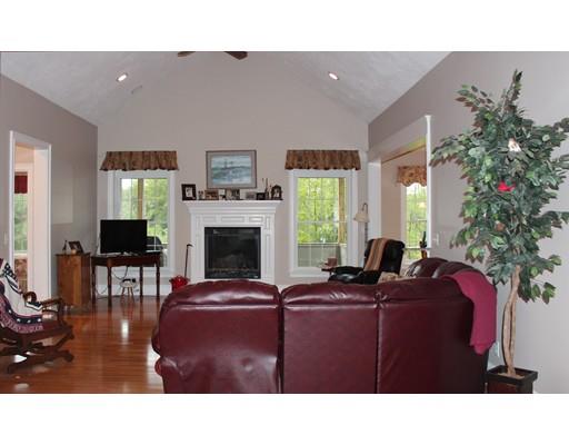 192 W River St, Upton, MA 01568 photo 13
