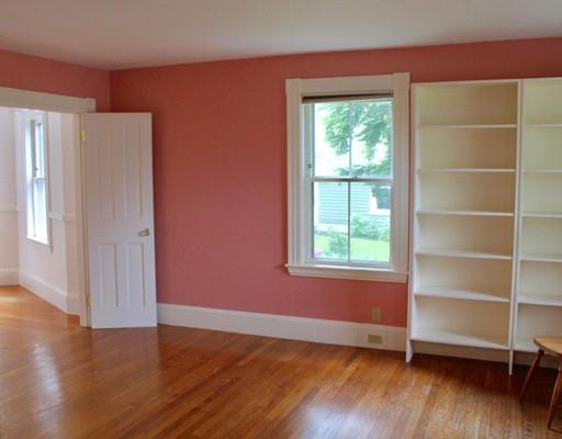  16 Hill St, Lexington, MA 02421 photo 4