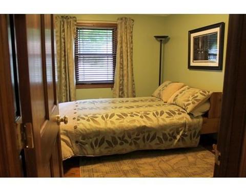 89 Calley St, Springfield, MA 01129 photo 13