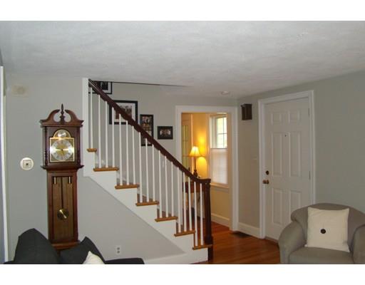 22 Wescroft Rd, Reading, MA 01867 photo 12