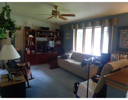 221 Senator St, Springfield, MA 01129 photo 8