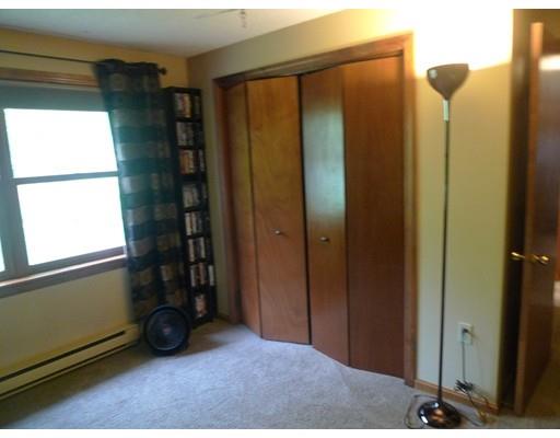 221 Senator St, Springfield, MA 01129 photo 15