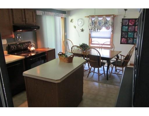 221 Senator St, Springfield, MA 01129 photo 11