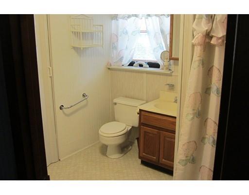 221 Senator St, Springfield, MA 01129 photo 18