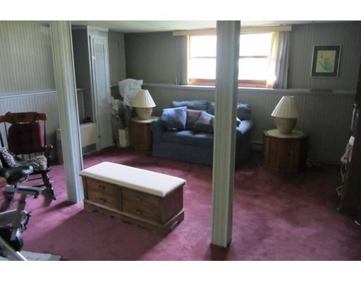 221 Senator St, Springfield, MA 01129 photo 16