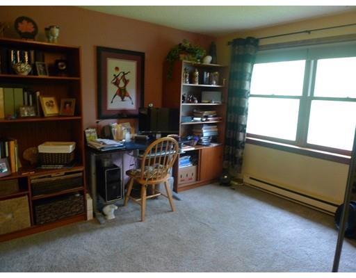 221 Senator St, Springfield, MA 01129 photo 14