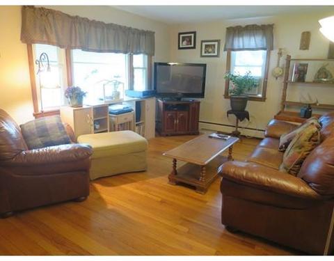 11 Dunbar St, Springfield, MA 01118 photo 13