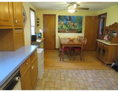 11 Dunbar St, Springfield, MA 01118 photo 9