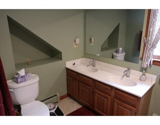 4 Baldwin St, Windham, NH 03087 photo 17