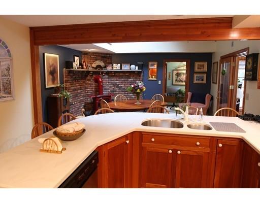 4 Baldwin St, Windham, NH 03087 photo 6