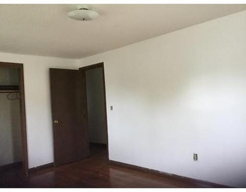 45 Leatherleaf Dr, Springfield, MA 01109 photo 3