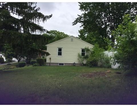 45 Leatherleaf Dr, Springfield, MA 01109 photo 1