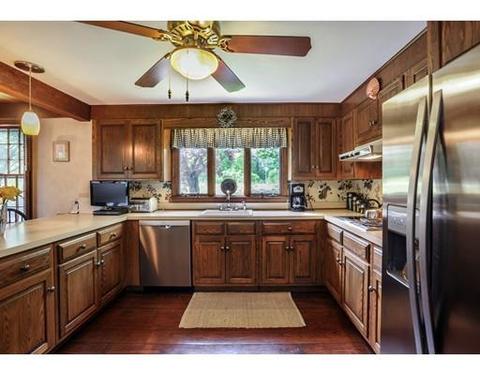 1186 Main St, Hingham, MA 02043 photo 3