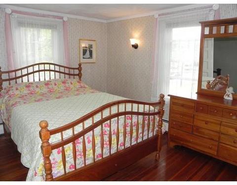 33 Centre St, Danvers, MA 01923 photo 21