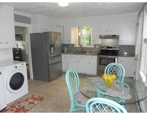33 Centre St, Danvers, MA 01923 photo 7