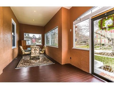 14 Lenox St, Worcester, MA 01602 photo 4
