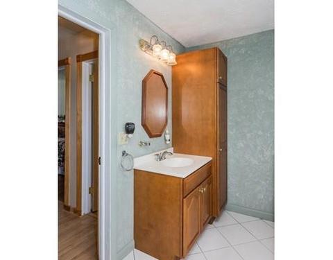 66 Beech St, Chicopee, MA 01020 photo 18