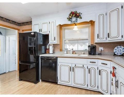 66 Beech St, Chicopee, MA 01020 photo 15