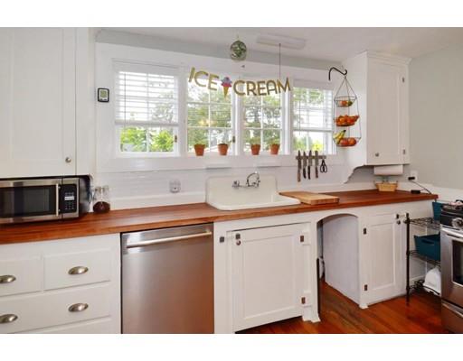 35 Cherry St, Danvers, MA 01923 photo 11