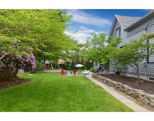 35 Cherry St, Danvers, MA 01923 photo 3